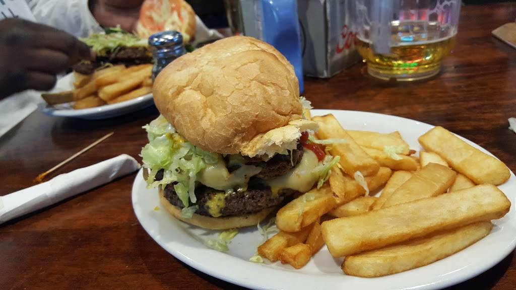 Scooters Sports Bar & Grill | restaurant | 13698 E Alameda Ave, Aurora, CO 80012, USA | 3033660019 OR +1 303-366-0019