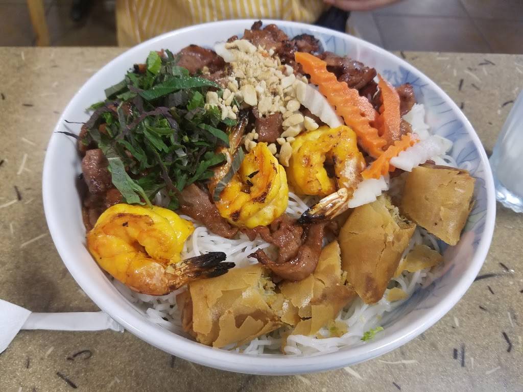 Pho Y1 Noodle House | restaurant | 2050 Concourse Dr #12, San Jose, CA 95131, USA | 4085260880 OR +1 408-526-0880