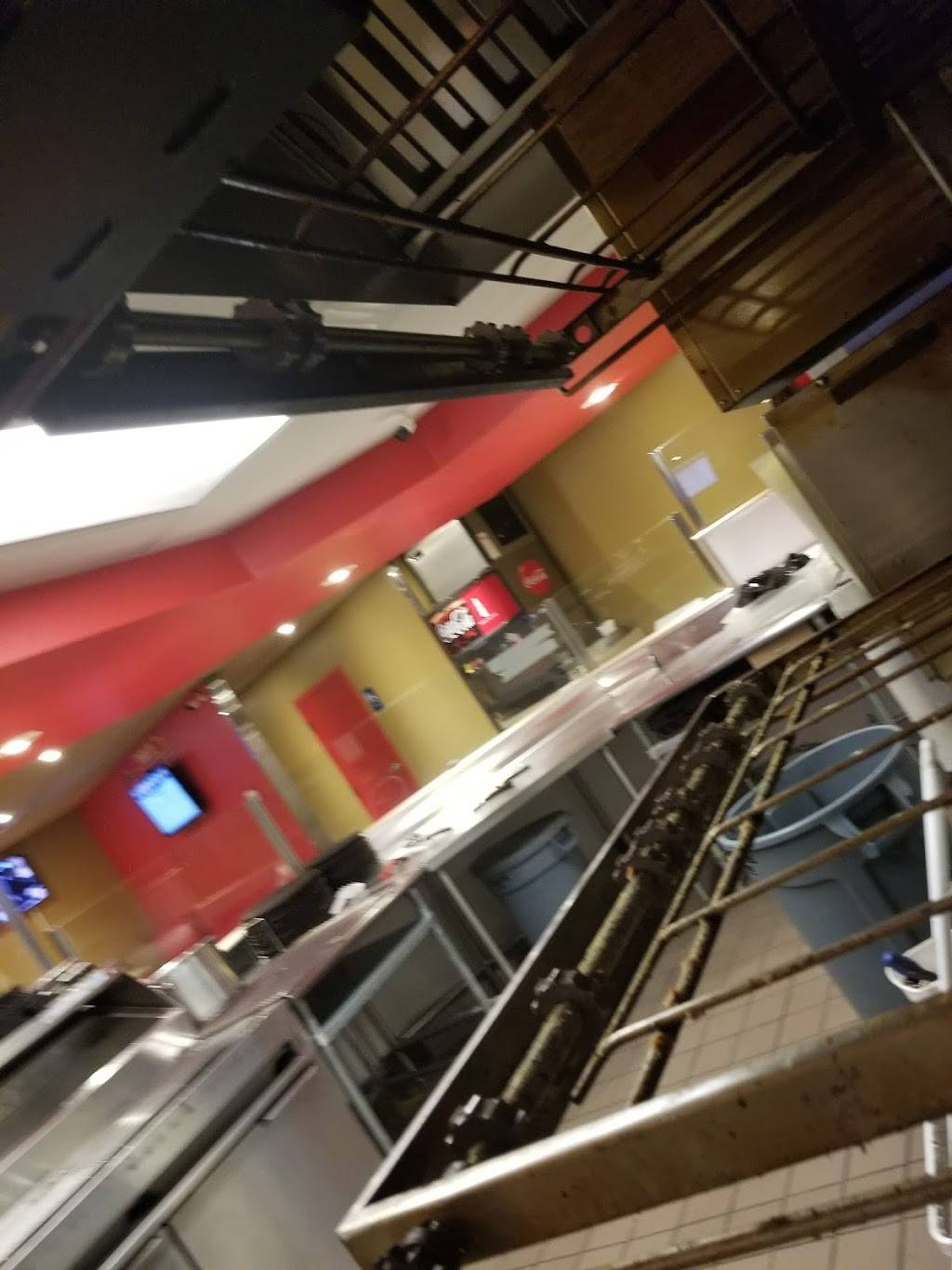 Dominos Pizza | meal delivery | 1737 B St, Colorado Springs, CO 80906, USA | 7195763850 OR +1 719-576-3850