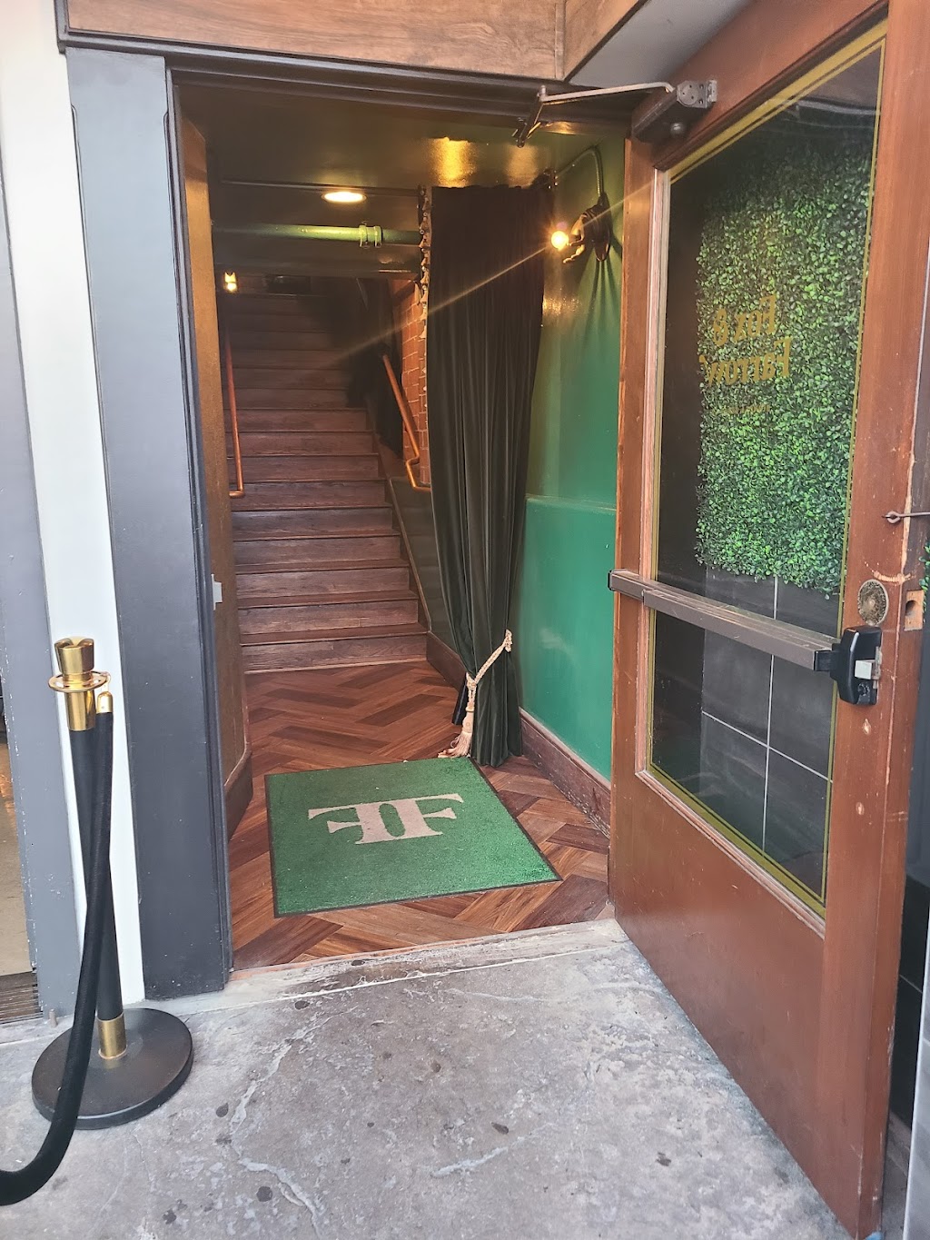 Fox and Farrow | restaurant | 1332 Hermosa Ave, Hermosa Beach, CA 90254, USA | 3109372598 OR +1 310-937-2598