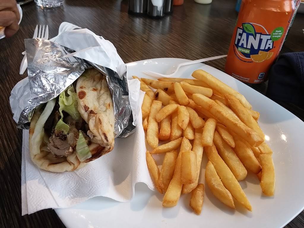 Krazzy Gyro | restaurant | 2121 Dundas St E, Mississauga, ON L4X 1M3, Canada | 9052061116 OR +1 905-206-1116