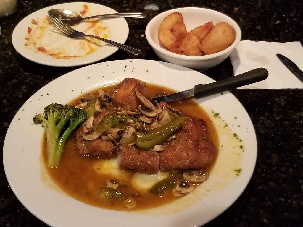 DeMainos Restaurant | restaurant | 14 Malden St, Revere, MA 02151, USA | 7812848110 OR +1 781-284-8110