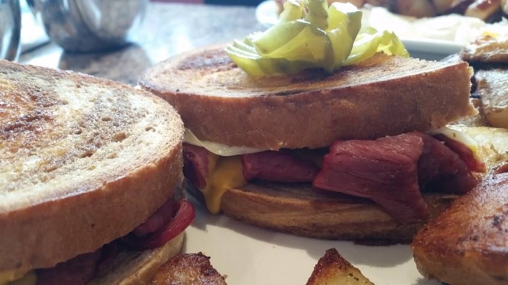 Stacked Pancake & Breakfast House | restaurant | 7905 Yonge St, Innisfil, ON L9S 1K9, Canada | 7055038008 OR +1 705-503-8008