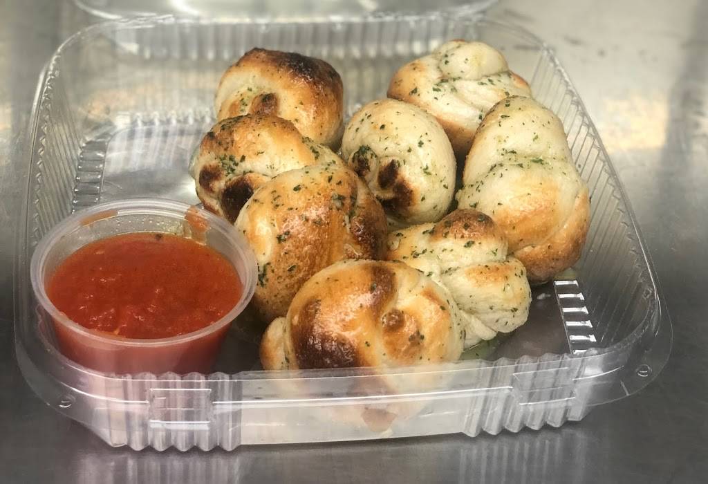 Paulinas Pizza and Restaurant | restaurant | 1067 Broadway, Esopus, NY 12429, USA | 8453843046 OR +1 845-384-3046