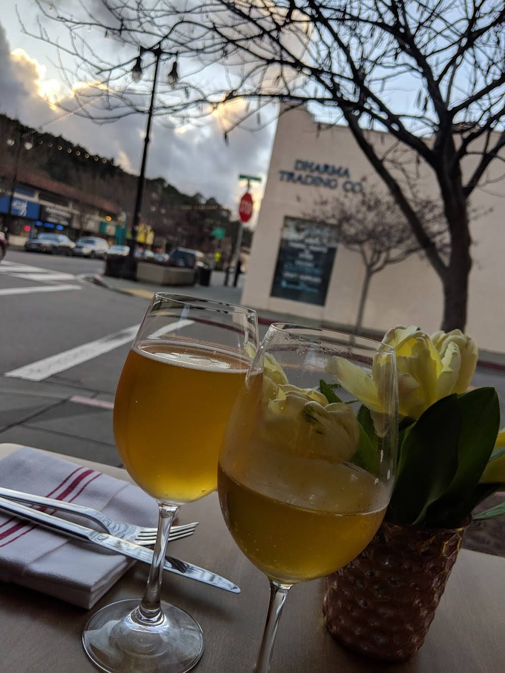 The Kitchen Table | restaurant | 1574 4th St, San Rafael, CA 94901, USA | 4155215568 OR +1 415-521-5568