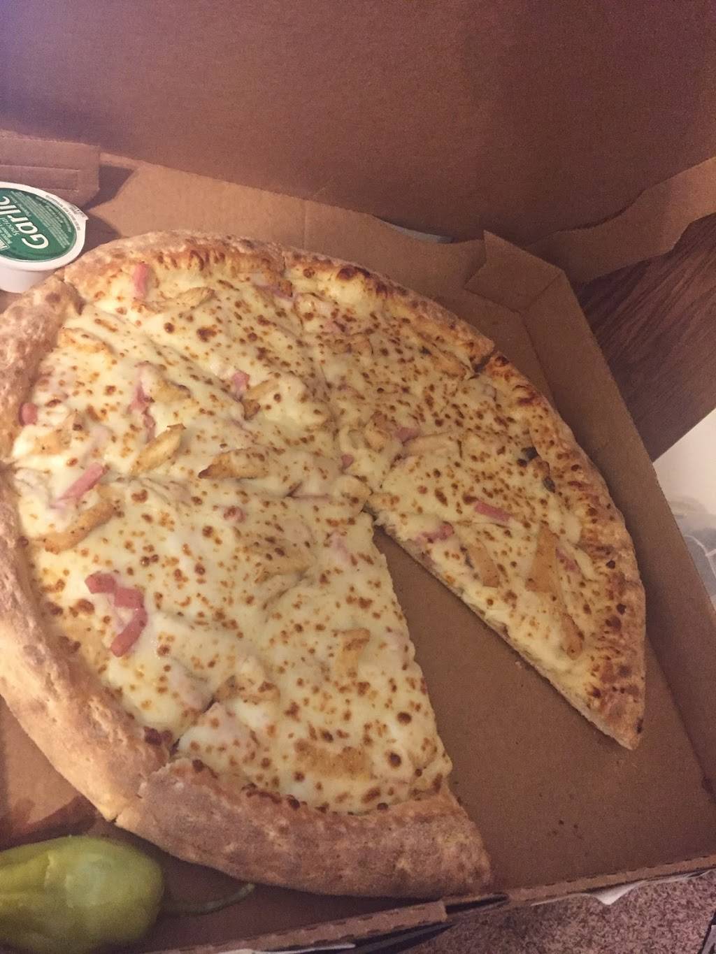 Papa Johns Pizza | restaurant | 106 E Green St, Champaign, IL 61820, USA | 2173555858 OR +1 217-355-5858