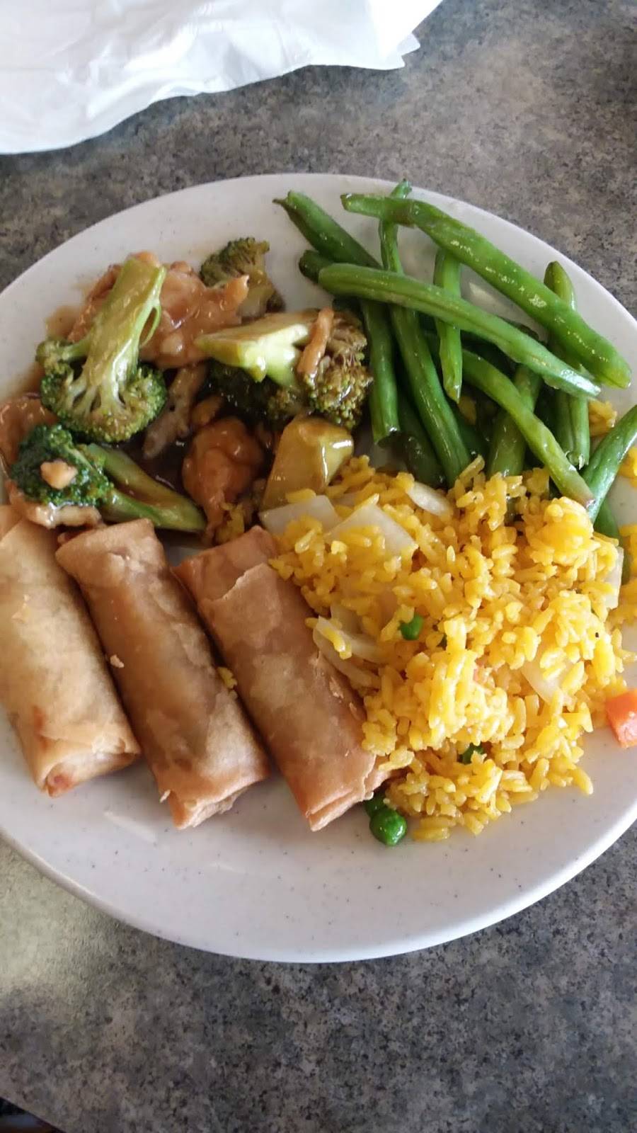 Hong Kong Buffet | restaurant | 1300 Egg Harbor Rd # 102, Sturgeon Bay, WI 54235, USA | 9207465555 OR +1 920-746-5555