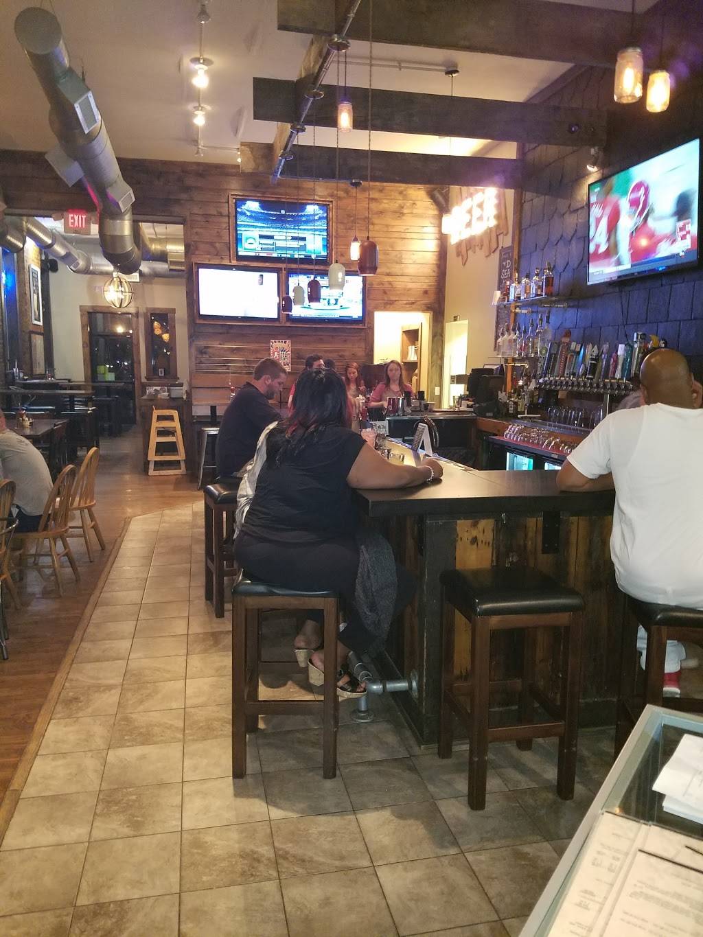 Mios Pizzeria Pub | restaurant | 2634 Vine St, Cincinnati, OH 45219, USA | 5132816467 OR +1 513-281-6467