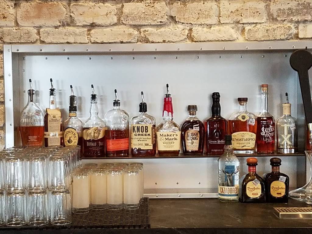 Salt Traders Coastal Cooking | restaurant | 2850 N Interstate Hwy 35, Round Rock, TX 78681, USA | 5123519724 OR +1 512-351-9724