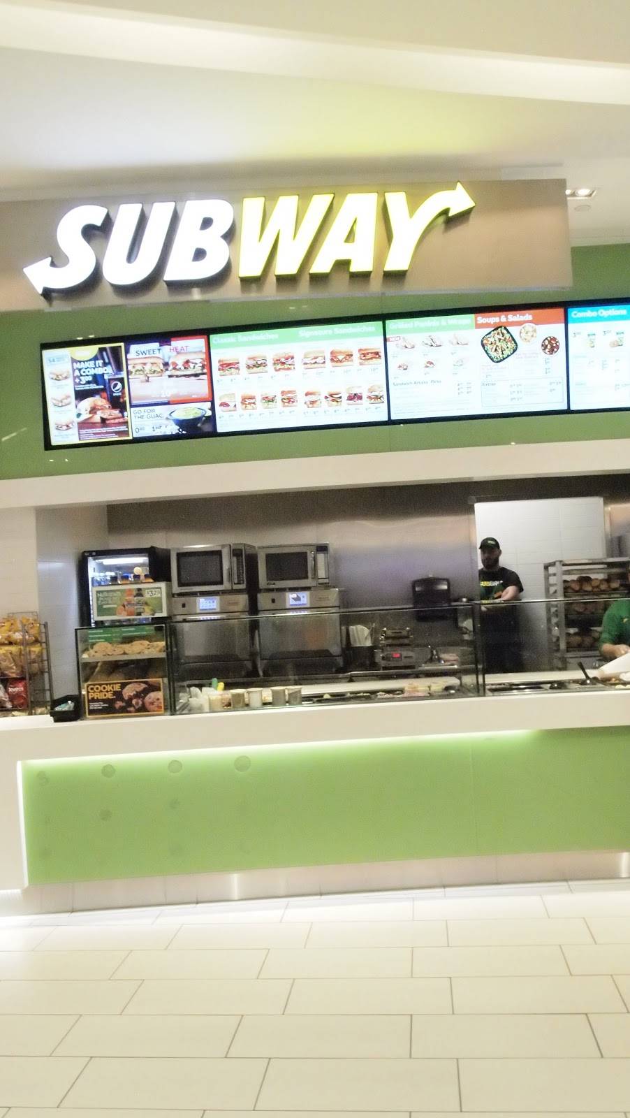 Subway | restaurant | 300 Borough Dr FC-03, Scarborough, ON M1P 1P5, Canada | 4162961258 OR +1 416-296-1258