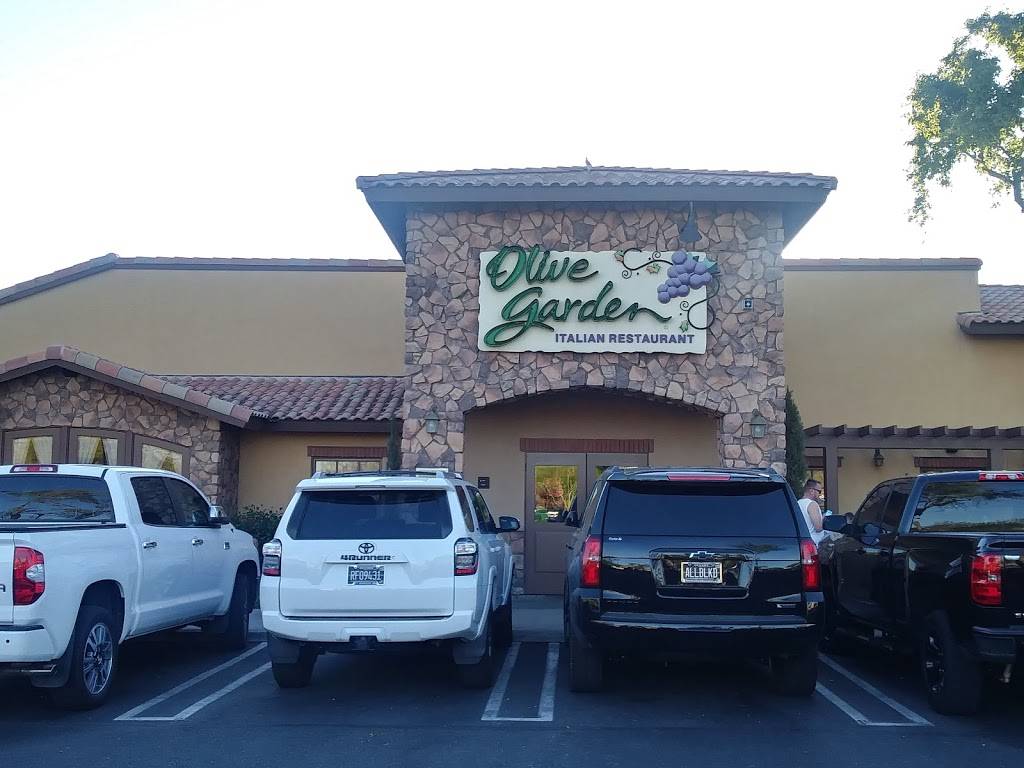 Olive Garden Italian Restaurant | meal takeaway | 2501 W Happy Valley Rd, Phoenix, AZ 85085, USA | 6234344664 OR +1 623-434-4664