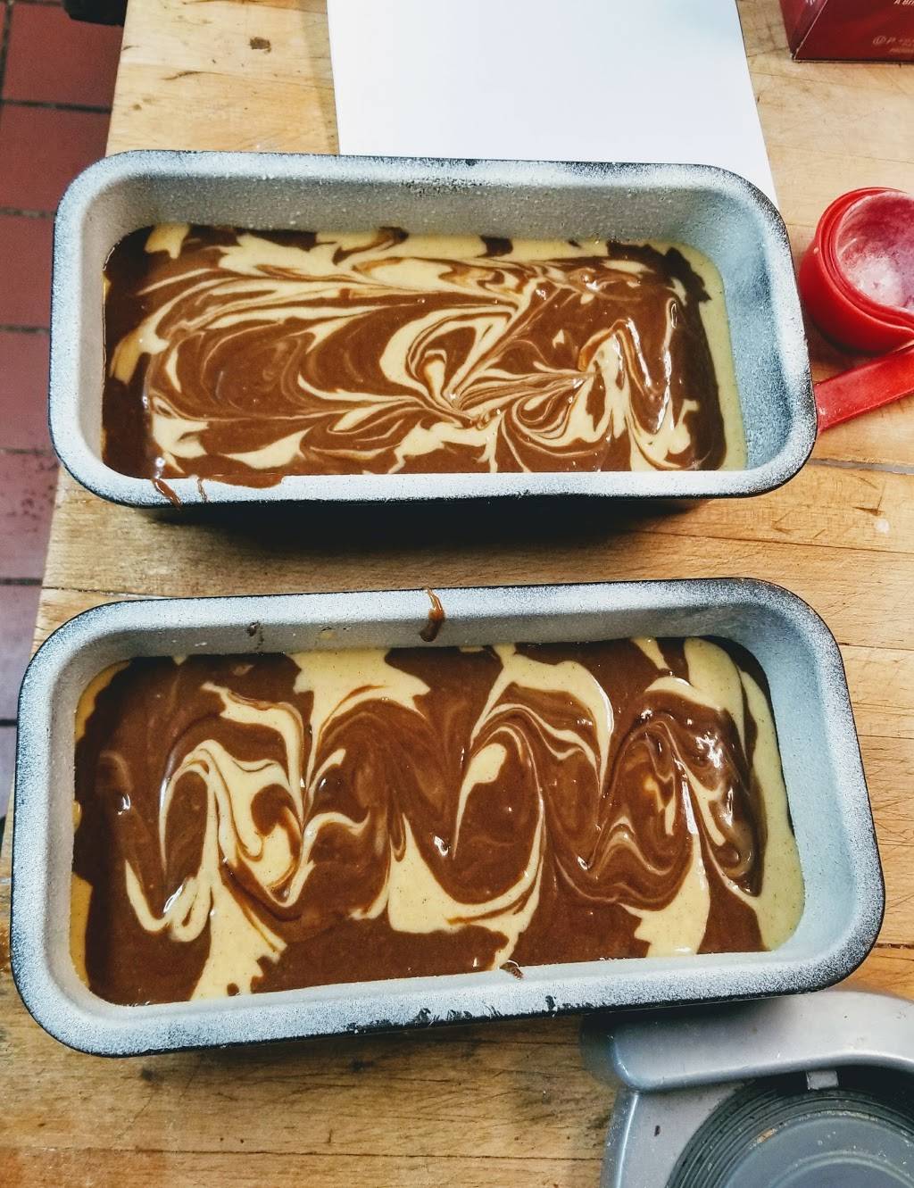 Poppys Place | restaurant | 12 Verbena Ave, Floral Park, NY 11001, USA | 5163582705 OR +1 516-358-2705