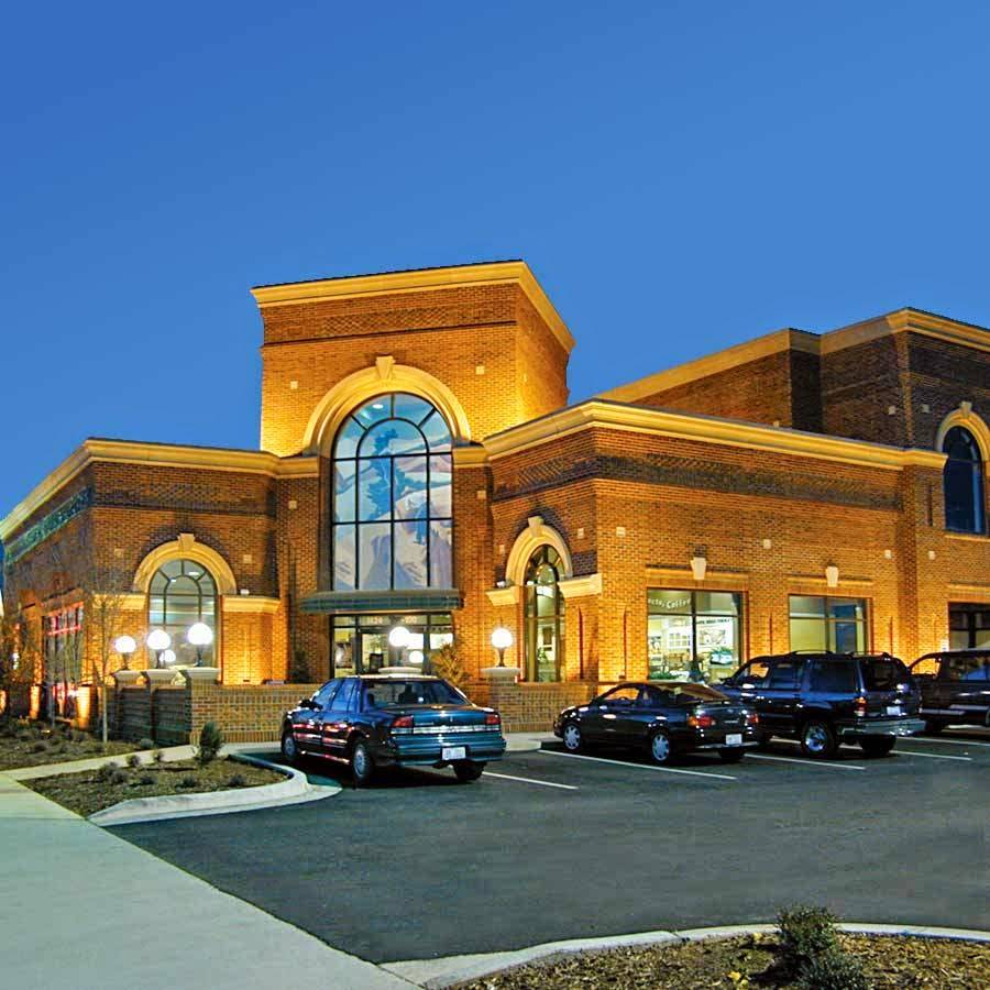 The Westover Gallery of Shops | shopping mall | 1420 Westover Terrace, Greensboro, NC 27408, USA | 3365742000 OR +1 336-574-2000