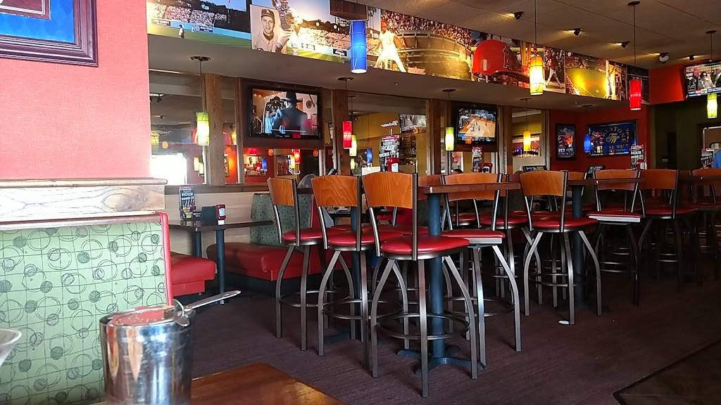 Applebees Grill + Bar | restaurant | 19201 Bear Valley Rd, Apple Valley, CA 92308, USA | 7602409195 OR +1 760-240-9195