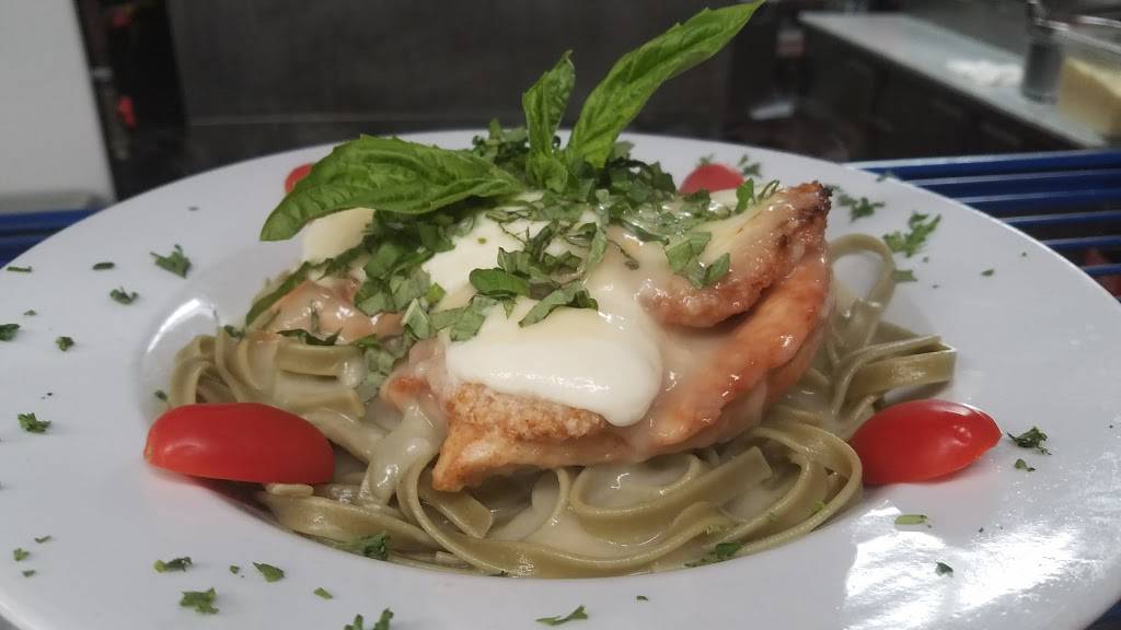 Crust Italian Eatery | restaurant | 277 Rock Hill Dr, Rock Hill, NY 12775, USA | 8457964444 OR +1 845-796-4444