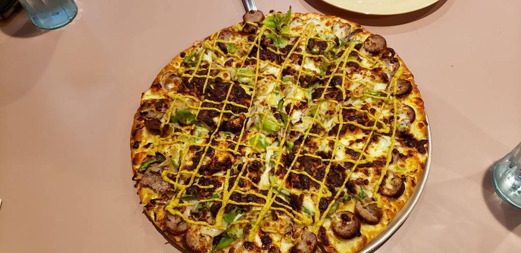 B Cs Pizza & Beer | restaurant | 1315 Shaw Ave, Clovis, CA 93612, USA | 5592977800 OR +1 559-297-7800
