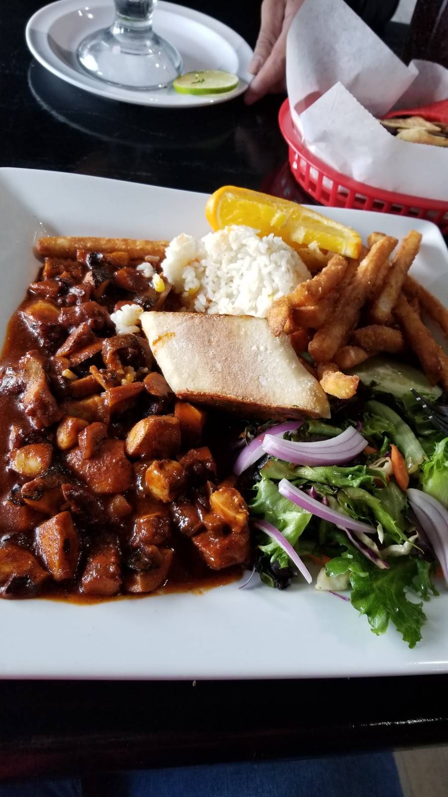 Mi Vallarta | night club | 1101 N La Fox St, South Elgin, IL 60177, USA | 2242277222 OR +1 224-227-7222