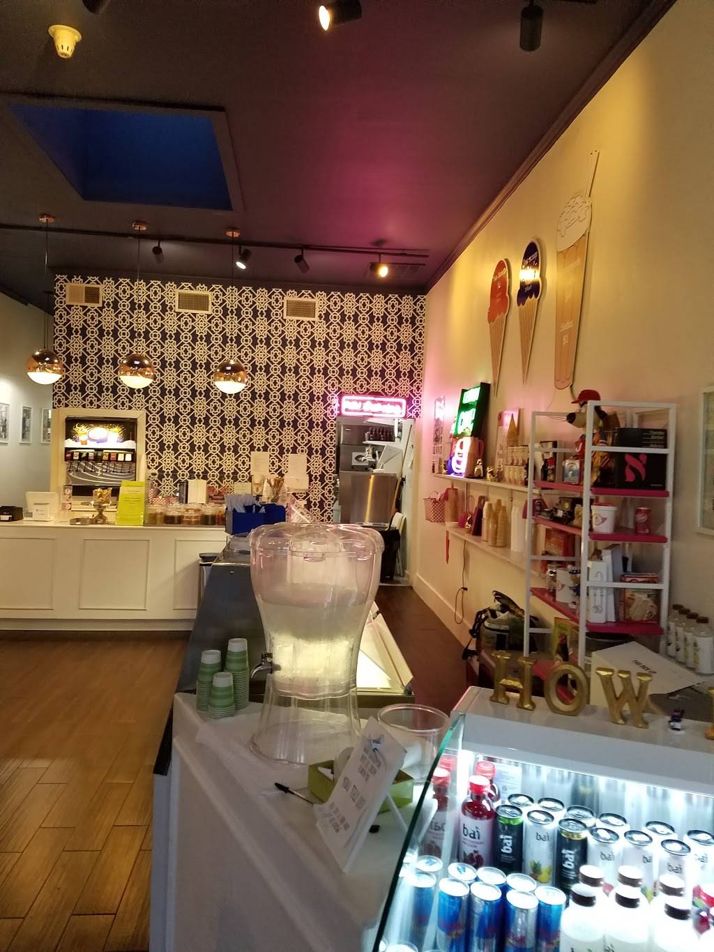 Howdy Homemade Ice Cream | cafe | 4333 Lovers Ln, Dallas, TX 75225, USA | 4699308494 OR +1 469-930-8494