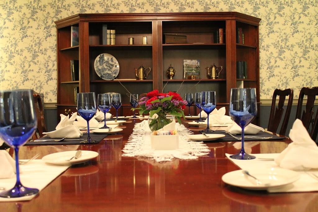 The Dining Room at The Nittany Lion Inn | restaurant | 200 W Park Ave, State College, PA 16803, USA | 8148658590 OR +1 814-865-8590