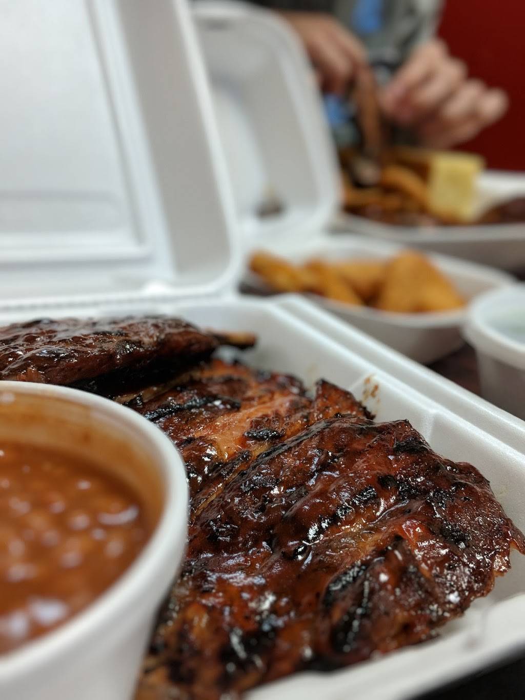 Ribs On the Run | restaurant | 396 Central Ave, White Plains, NY 10606, USA | 9144287427 OR +1 914-428-7427