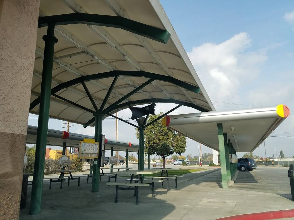 Sonic Drive-In | restaurant | 2031 White Ln, Bakersfield, CA 93304, USA | 6613969100 OR +1 661-396-9100