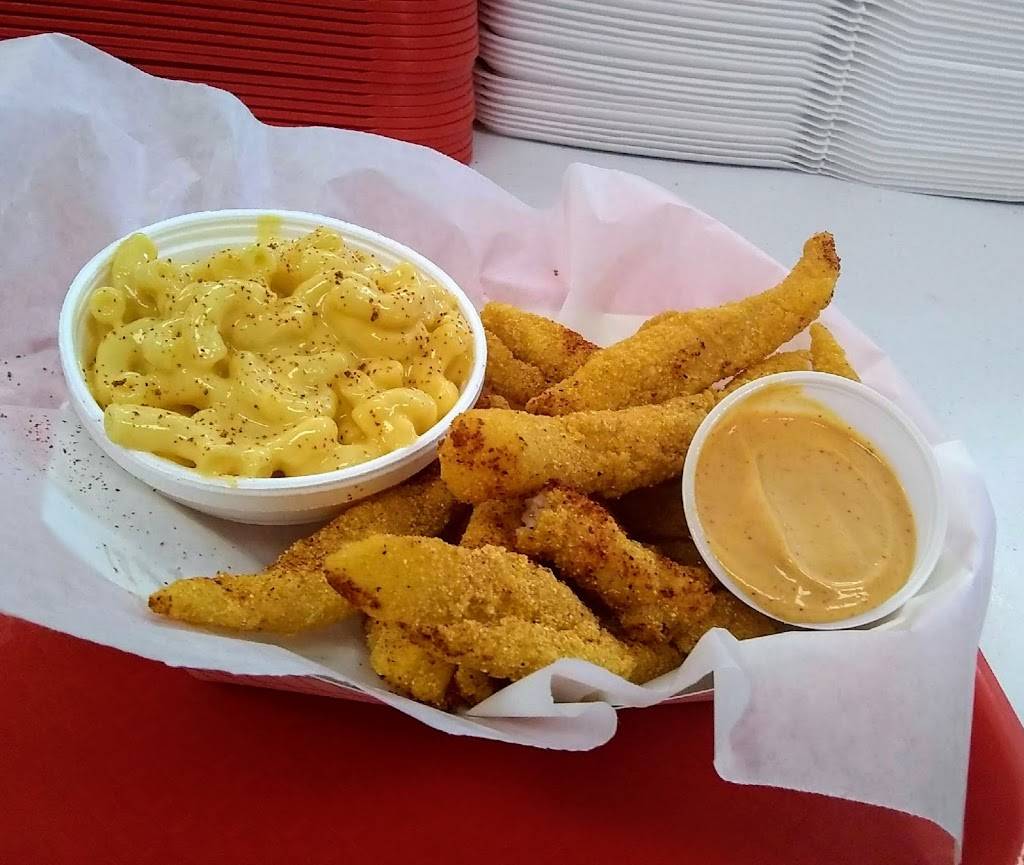 Da Chicken Shak & More | restaurant | 1112 W 31st St S, Wichita, KS 67217, USA | 3165502145 OR +1 316-550-2145