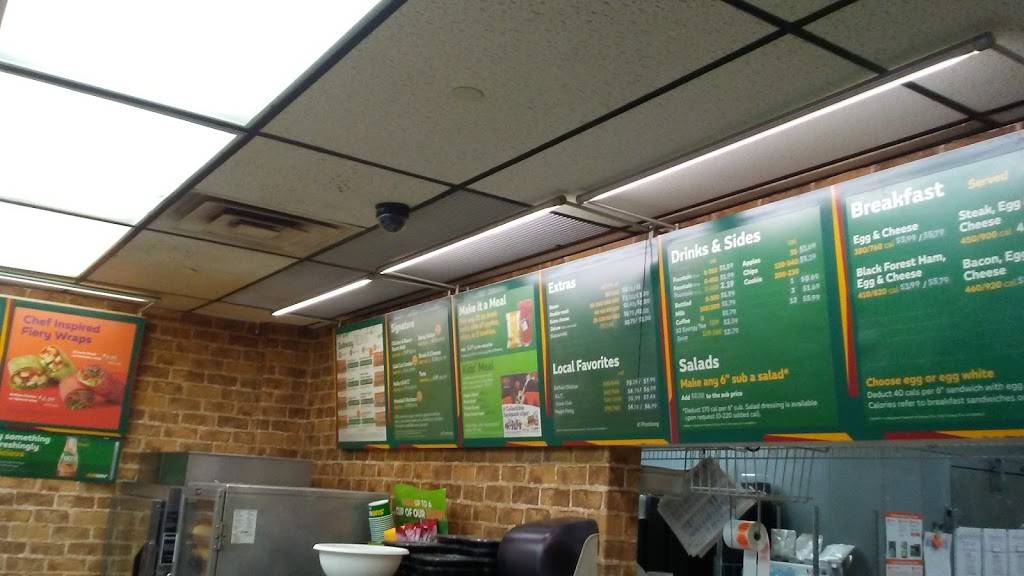 Subway | restaurant | 720 University Ave, Syracuse, NY 13210, USA | 3154700910 OR +1 315-470-0910