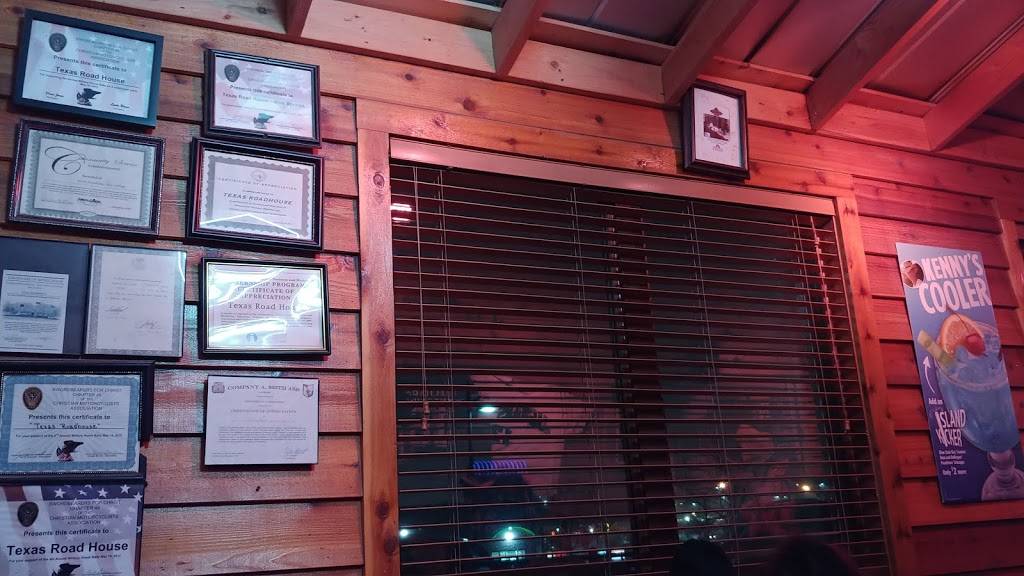 Texas Roadhouse | restaurant | 455 NE Coronado Dr, Blue Springs, MO 64014, USA | 8162207427 OR +1 816-220-7427