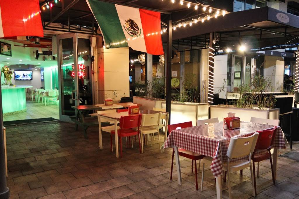 La Lupita | restaurant | 1057 SE 1st Ave, Miami, FL 33131, USA | 3053735406 OR +1 305-373-5406