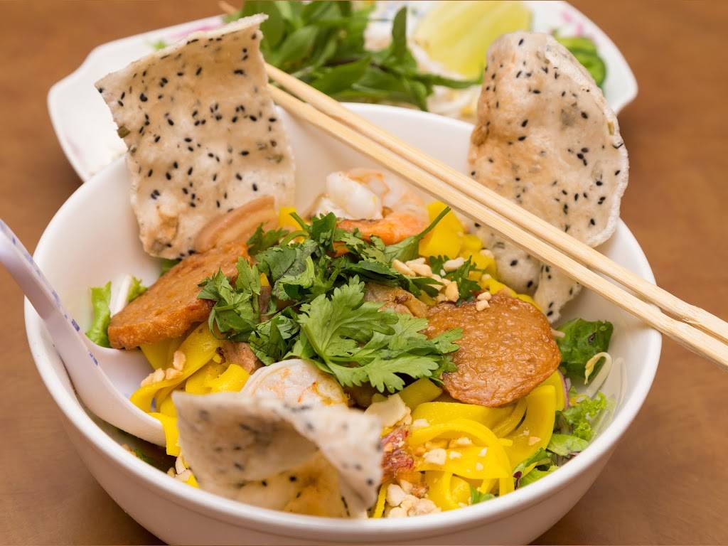 Pho Quynh Restaurant | restaurant | 1005 Blalock Rd, Houston, TX 77055, USA | 7134654746 OR +1 713-465-4746