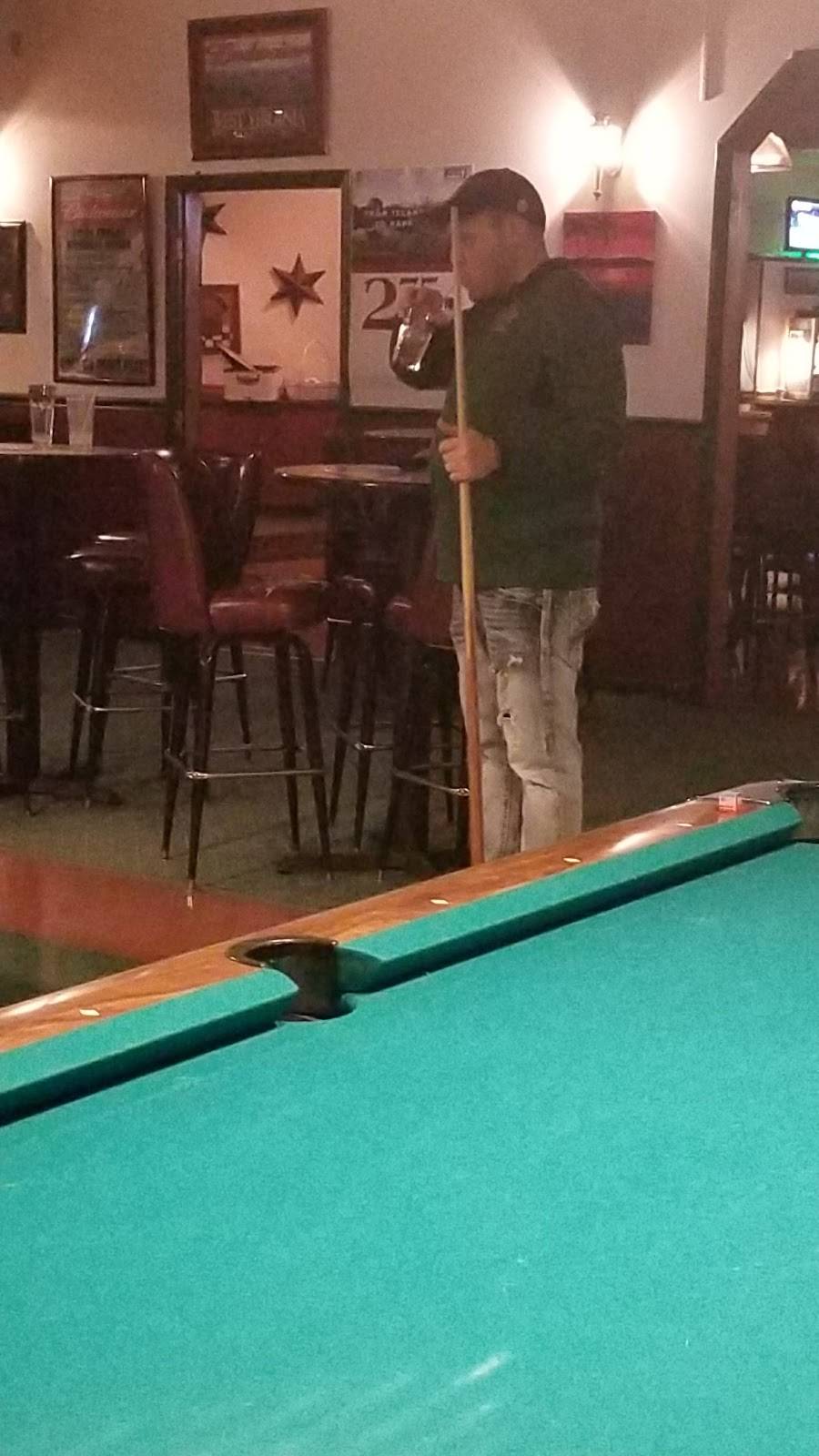 Four Corners Club | restaurant | 72 Pedal Car Dr, Inwood, WV 25428, USA | 3042293443 OR +1 304-229-3443