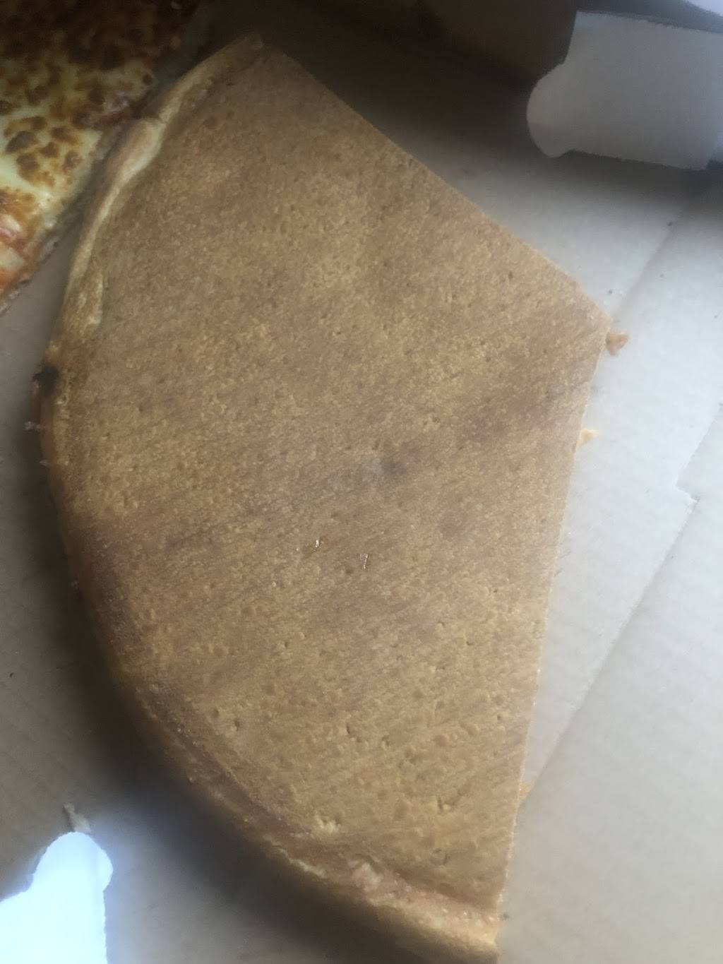 Champion Pizza - Montréal-Nord | restaurant | 5412 Rue de Charleroi, Montréal-Nord, QC H1G 3A3, Canada | 5143269999 OR +1 514-326-9999