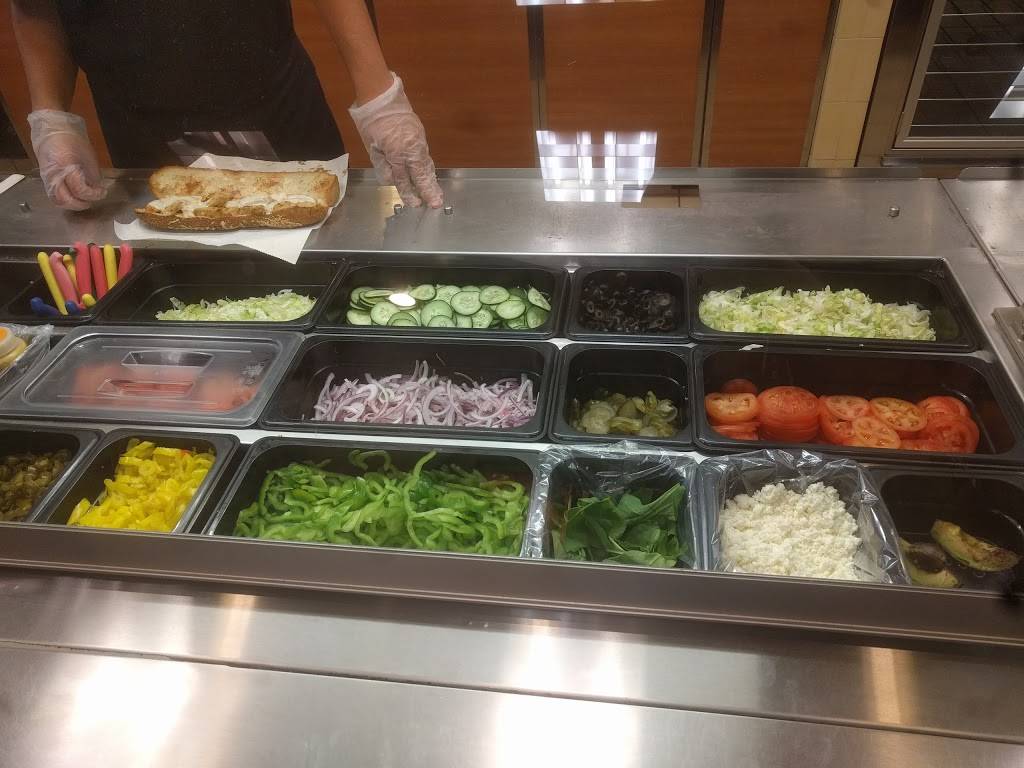 Subway Restaurants | restaurant | 13535 Ventura Blvd, Sherman Oaks, CA 91423, USA | 8188551107 OR +1 818-855-1107