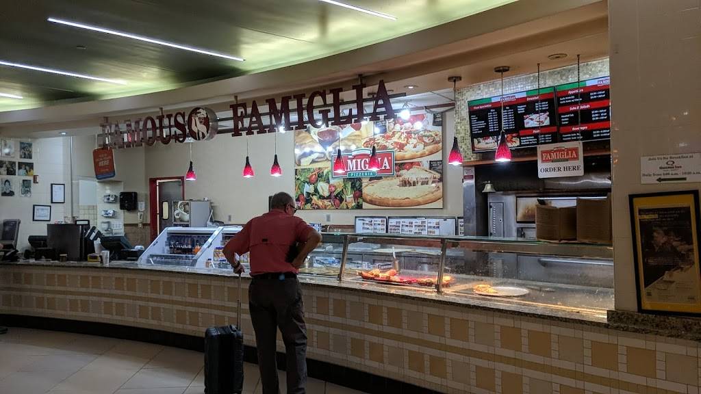 Famous Famiglia | restaurant | 1 1 Terminal Dr, Nashville, TN 37214, USA | 6152754400 OR +1 615-275-4400