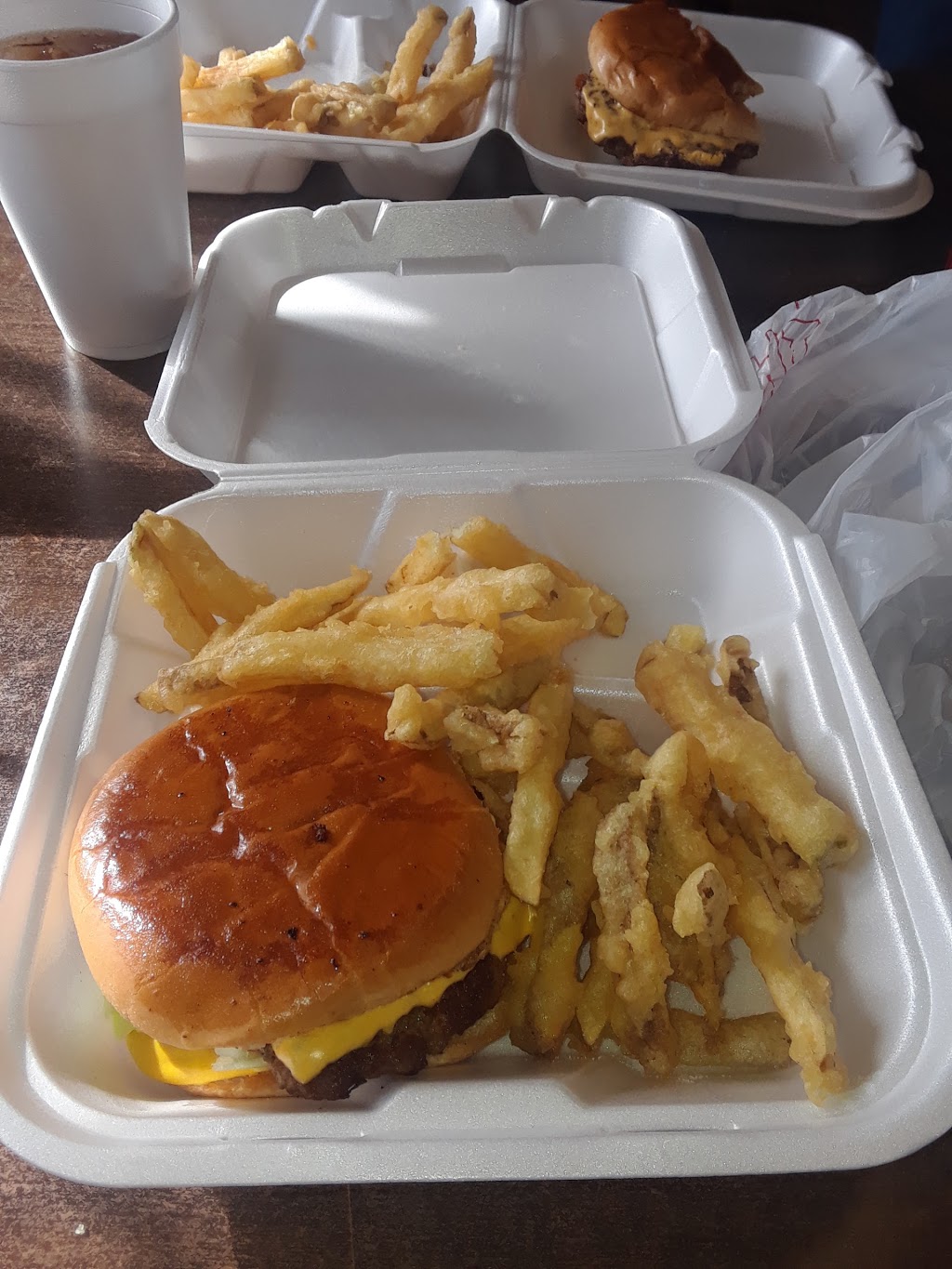 Mamas Kitchen | restaurant | 10 E 8th Ave, Bay Springs, MS 39422, USA | 6017644080 OR +1 601-764-4080