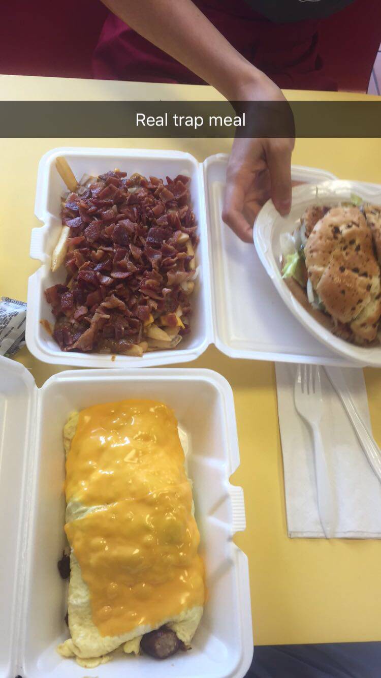 Lons Coney Island | restaurant | 17501 W Seven Mile Rd, Detroit, MI 48235, USA | 3135373200 OR +1 313-537-3200