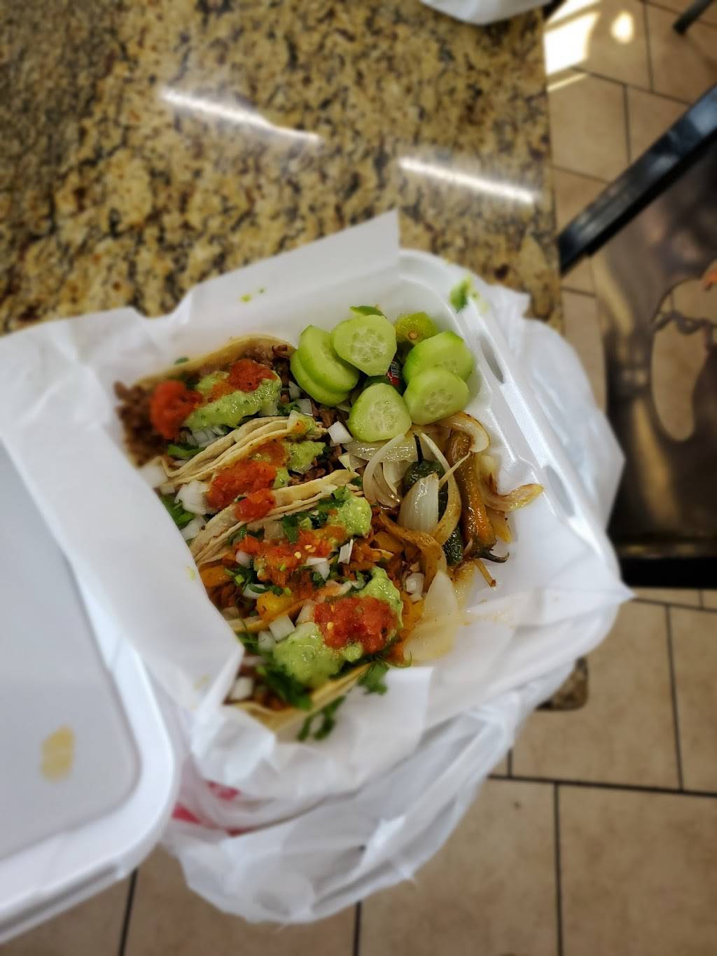 Siete Salsas | restaurant | 1350 S Sheridan Blvd, Denver, CO 80232, USA | 3039349124 OR +1 303-934-9124