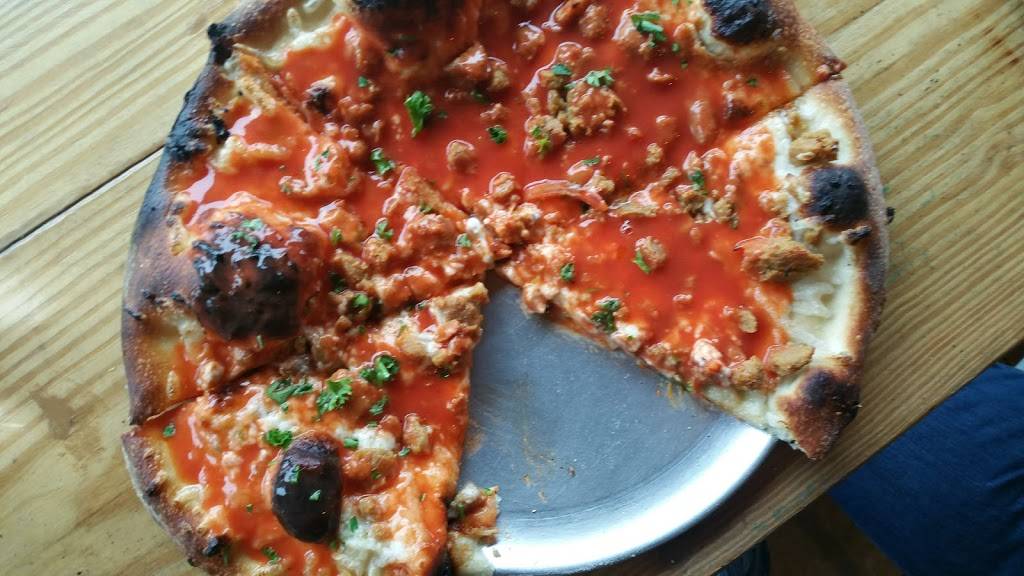 Dimos Pizza Wrigley | meal delivery | 3463 N Clark St, Chicago, IL 60657, USA | 7735254580 OR +1 773-525-4580