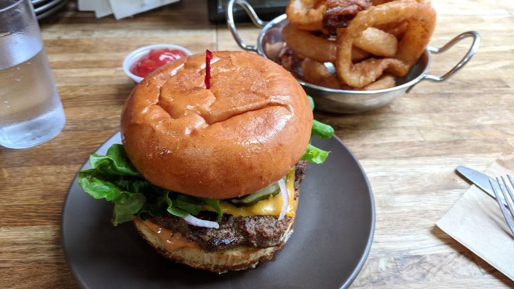 Native Burger | restaurant | 3420 Geary Blvd, San Francisco, CA 94118, USA | 4156824197 OR +1 415-682-4197