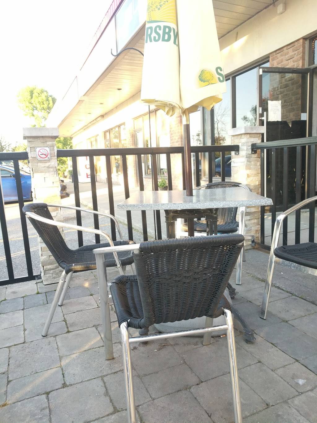 Westshore Bar And Grill | restaurant | 877 Bayly St, Pickering, ON L1W 3M3, Canada | 9054924902 OR +1 905-492-4902