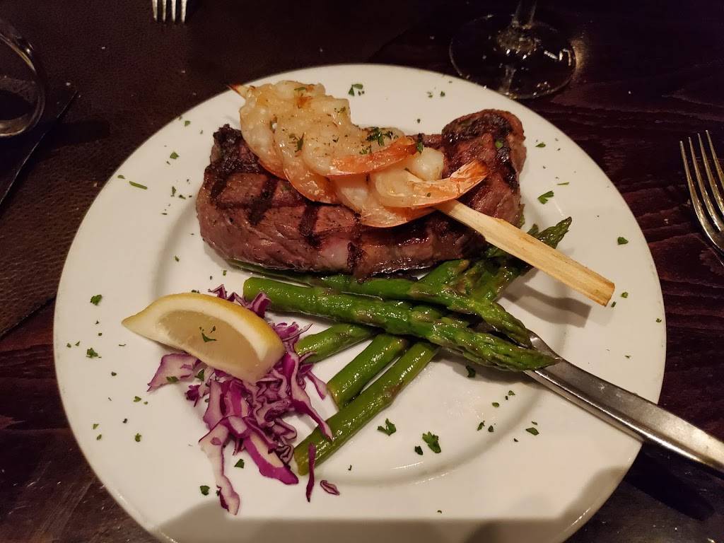 Savourys | restaurant | 5034 CA-140, Mariposa, CA 95338, USA | 2099667677 OR +1 209-966-7677