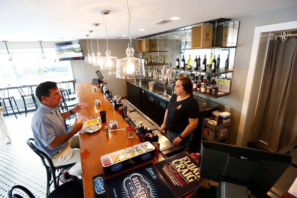 Fox Ridge Pizza Bar and Grill | restaurant | 711 W Brookhaven Cir, Memphis, TN 38117, USA | 9017586500 OR +1 901-758-6500