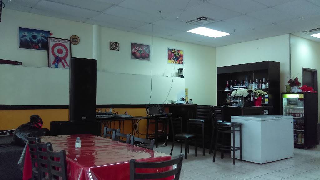 Saritas Chicken | restaurant | 2545 Ennalls Ave, Wheaton, MD 20902, USA | 3019461271 OR +1 301-946-1271