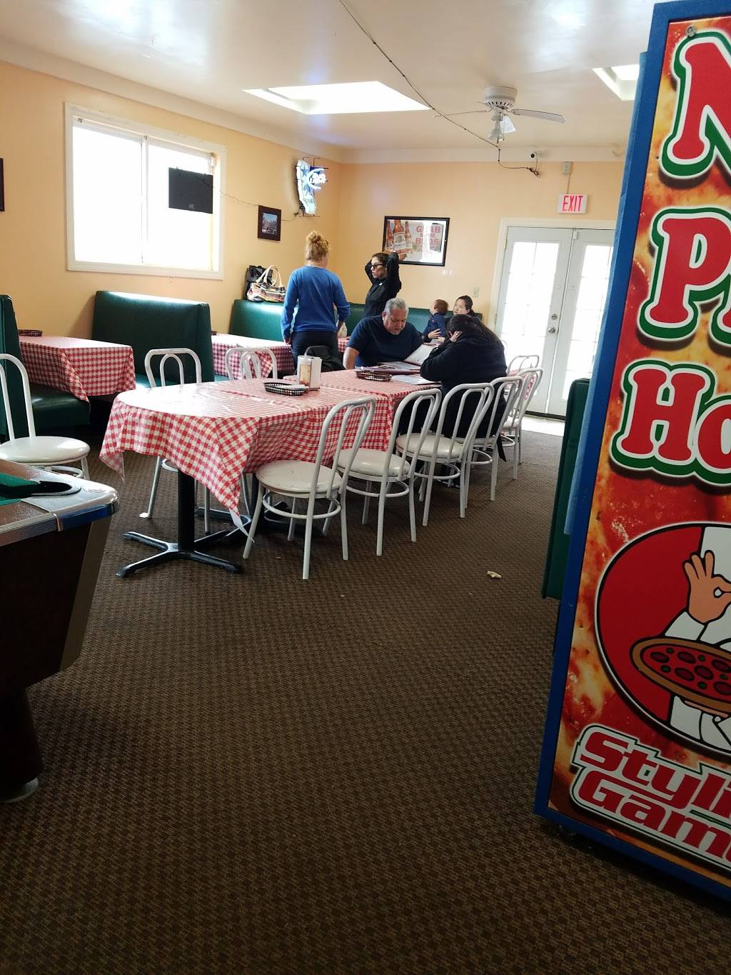 Neos Pizza House | restaurant | 32000 Hilltop Blvd, Running Springs, CA 92382, USA | 9098675373 OR +1 909-867-5373