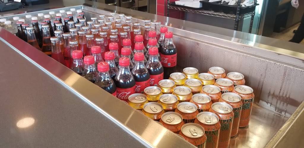 Mecho’s Dominican Kitchen | restaurant | 2450 Market St NE, Washington, DC 20018, USA | 2026294847 OR +1 202-629-4847