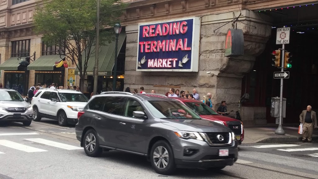 Pearls Oyster Bar | restaurant | 51 N 12th St, Philadelphia, PA 19107, USA | 2159649792 OR +1 215-964-9792