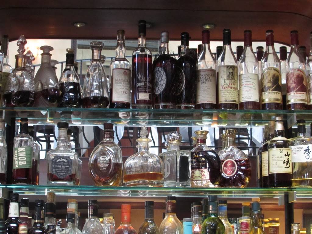 Frankie & Johnnies Steakhouse Rye | restaurant | 77 Purchase St, Rye, NY 10580, USA | 9149253900 OR +1 914-925-3900