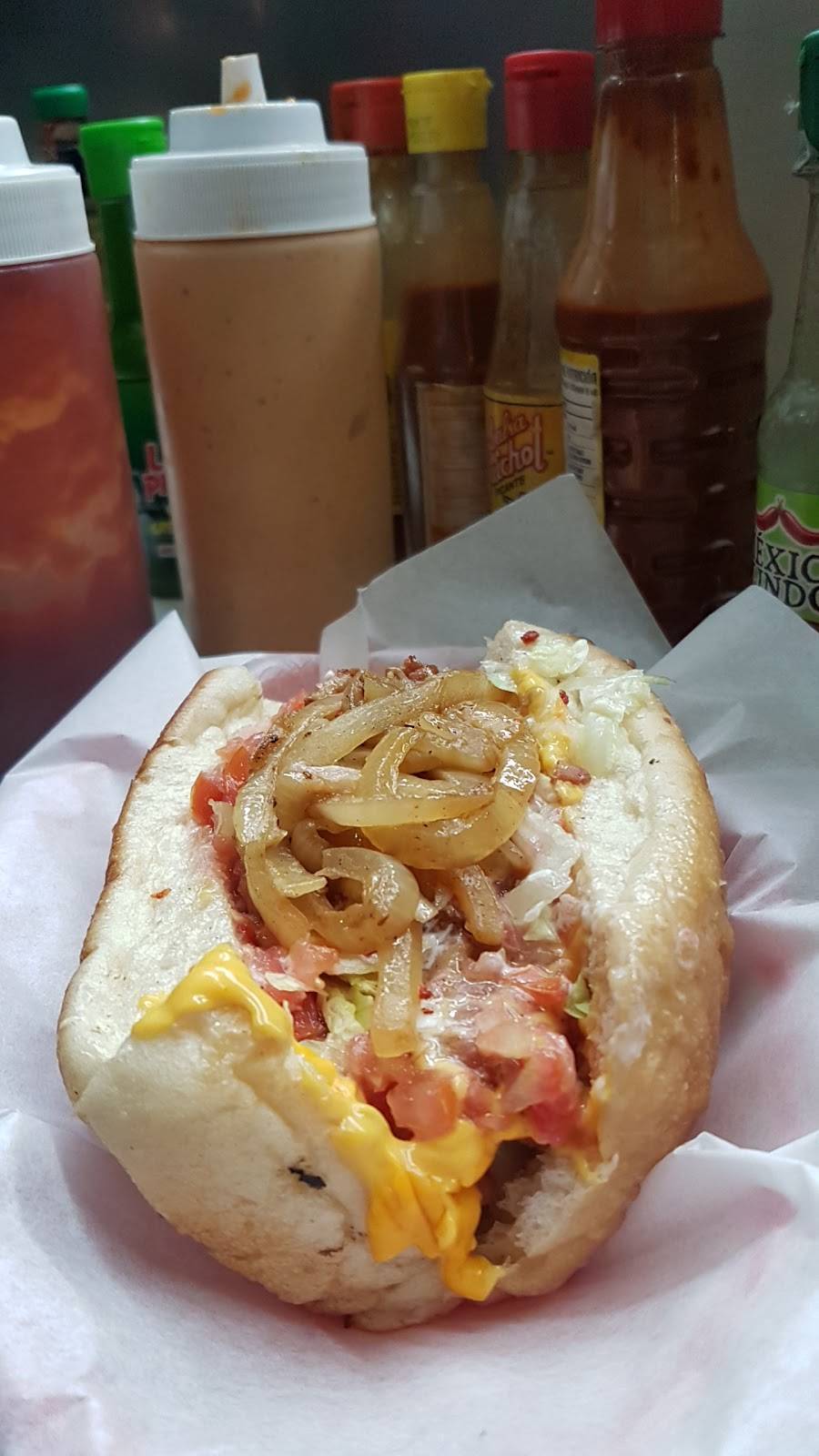 Dogos De Hemosillo | restaurant | Av. de Las Americas Ote. 5995, Lomas de Agua Caliente, 22024 Tijuana, B.C., Mexico | 016646287504 OR +52 664 628 7504