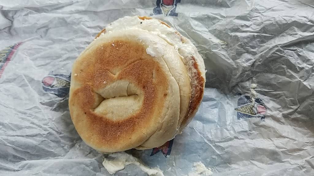 Braums Ice Cream & Burger Restaurant | restaurant | 3641 N Rock Rd, Wichita, KS 67226, USA | 3166341470 OR +1 316-634-1470