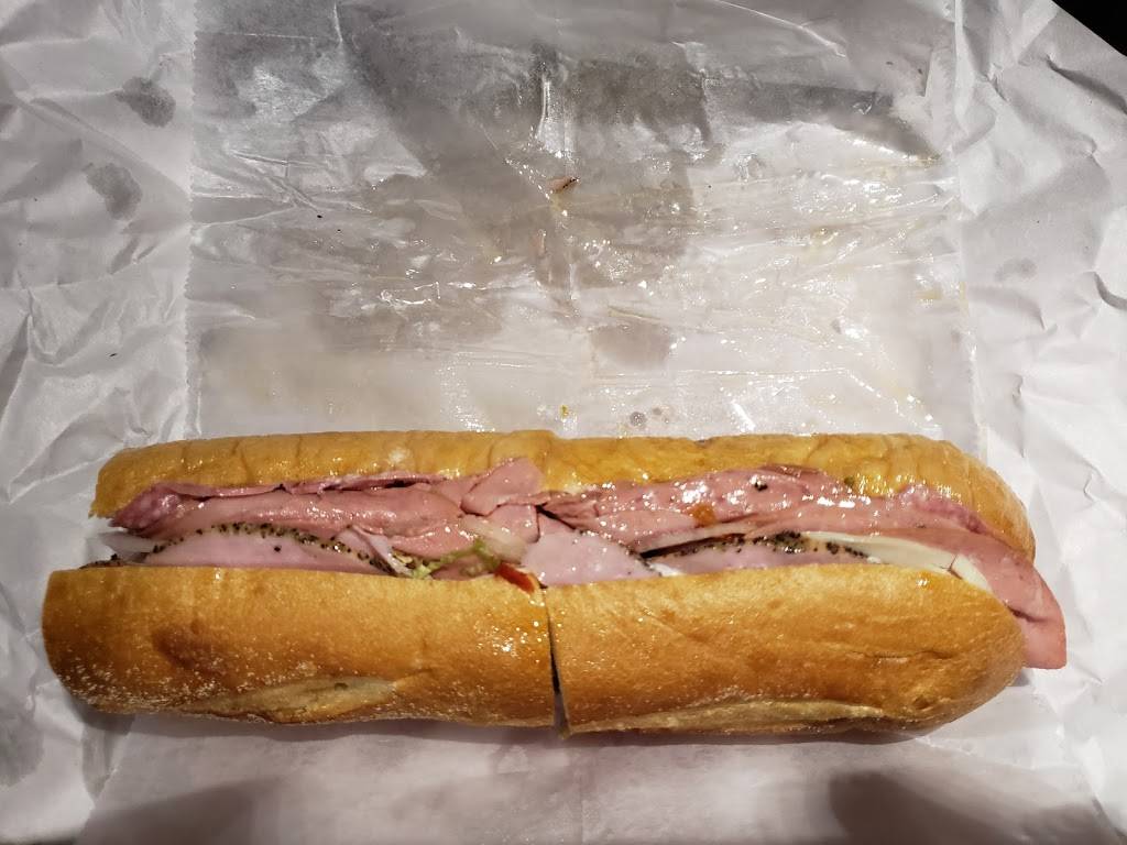 Lees Hoagie House | restaurant | 228 S West End Blvd, Quakertown, PA 18951, USA | 2155387875 OR +1 215-538-7875